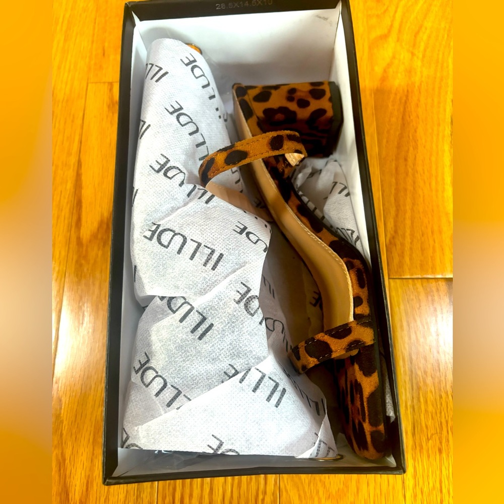 NEW illude leopard suede heels